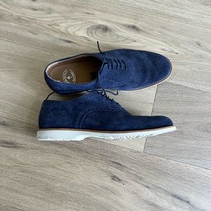 Worn a few times not quite right fit for me. Beautiful suede shoes $50 !!!